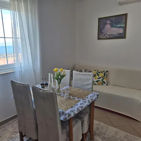 Apartment Apartmam Nina With Rich Welcome Package Postira